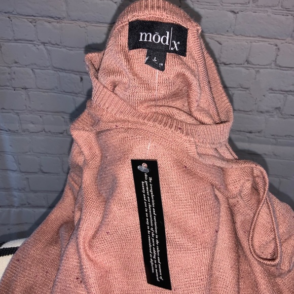 NWT Mod X Cold Shoulder Tunic - Picture 6 of 6